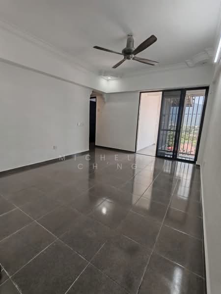Rumah Flat untuk Dijual di Desa Baiduri - Michelle Ch'ng - Living Room - PropertyGuru.com.my