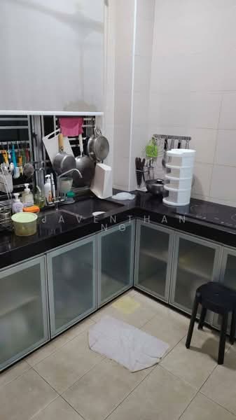 2-storey Terraced House for Sale in Taman Mount Austin (Tebrau) - Javenthan Ng - Kitchen - PropertyGuru.com.my