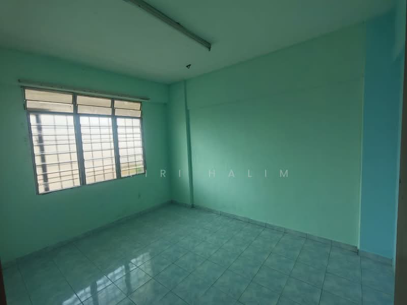 Flat for Sale at Desa Mentari Flat (Block 8) - Hairi Halim - Interior - PropertyGuru.com.my