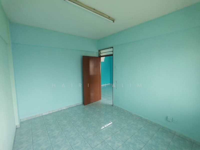 Flat for Sale at Desa Mentari Flat (Block 8) - Hairi Halim - PropertyGuru.com.my