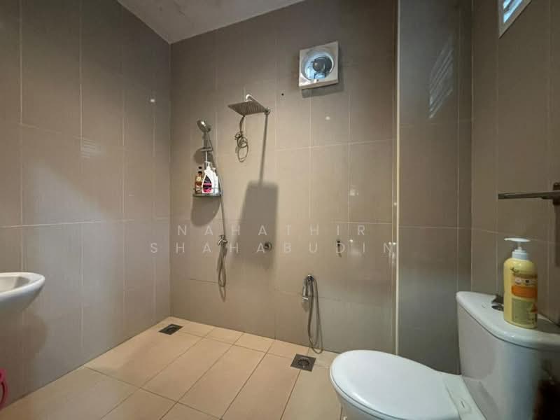 Rumah Banglo untuk Dijual di Taman Puncak Perdana (Shah Alam) - Nahathir Shahabudin - Bathroom - PropertyGuru.com.my