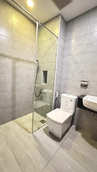 Service Residence for Rent at Paragon Suites @ CIQ - Hui Lian - Bathroom - PropertyGuru.com.my