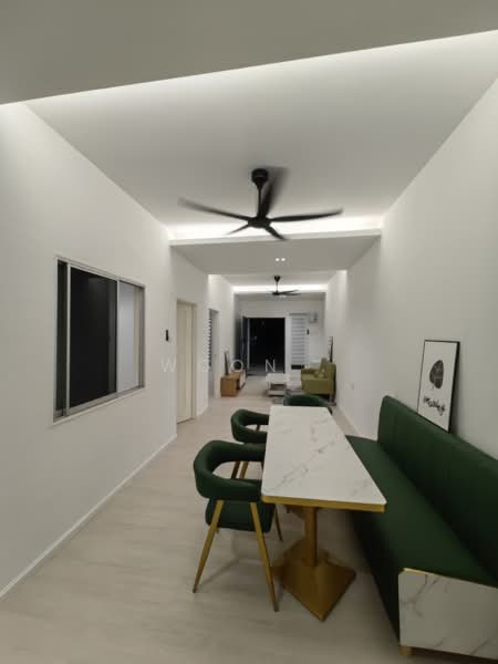 Rumah Teres 1 Tingkat untuk Dijual di Taman Seaview (Melaka City) - Woon . - Living Room - PropertyGuru.com.my