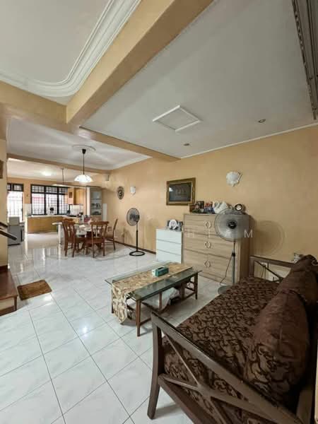 Rumah Teres 2 Tingkat untuk Dijual di Taman Daya (Johor Bahru) - Kelly Chiam - Living Room - PropertyGuru.com.my