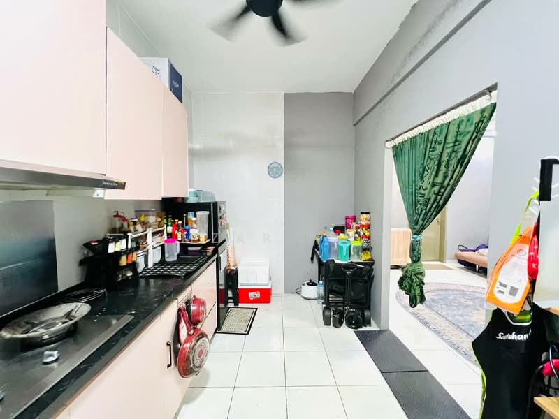 Apartment for Sale at Idaman Abadi - Amzar Faiz - Kitchen - PropertyGuru.com.my