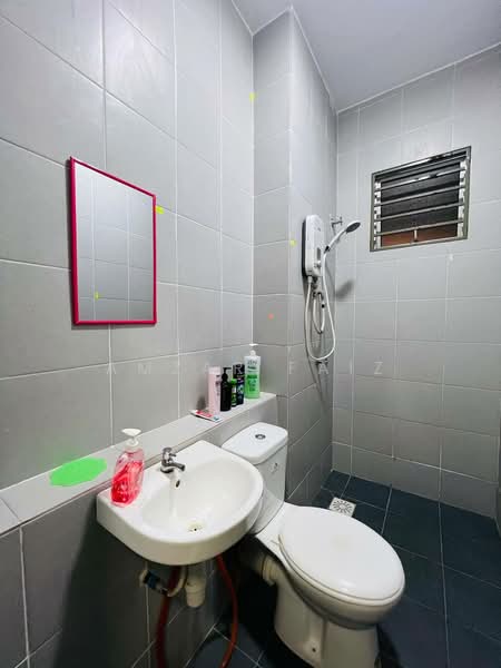 Apartment for Sale at Idaman Abadi - Amzar Faiz - Bathroom - PropertyGuru.com.my