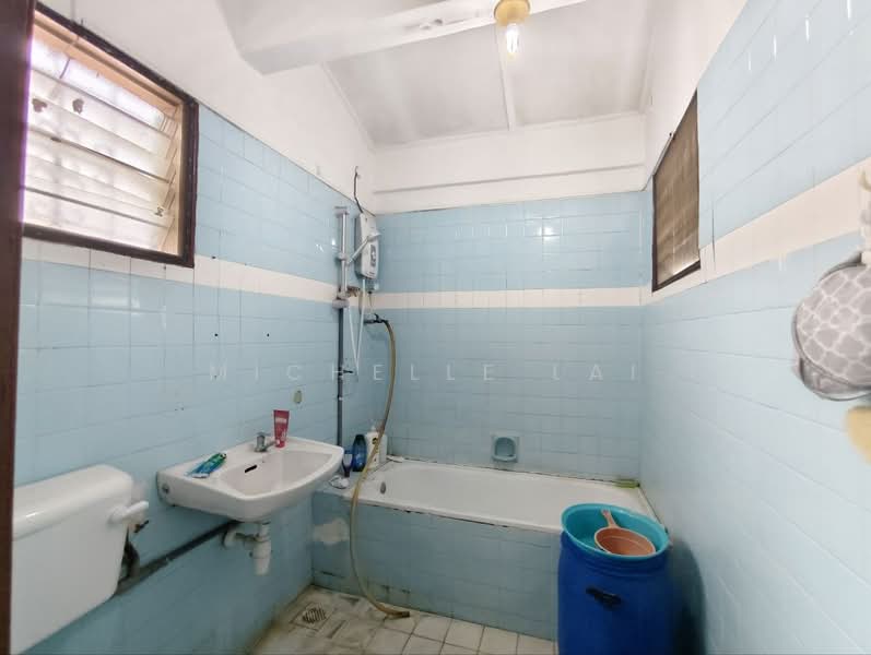 Rumah Teres untuk Disewa di Taman Mutiara Barat (Cheras) - Michelle Lai - Bathroom - PropertyGuru.com.my