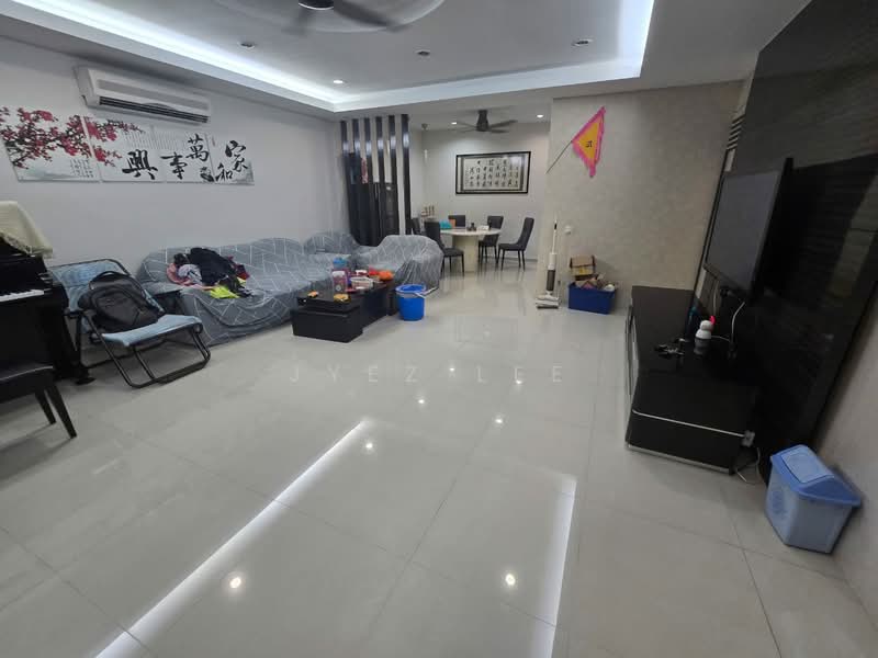 2-storey Terraced House for Rent in Permas Jaya (Johor) - Jyez Lee - Living Room - PropertyGuru.com.my