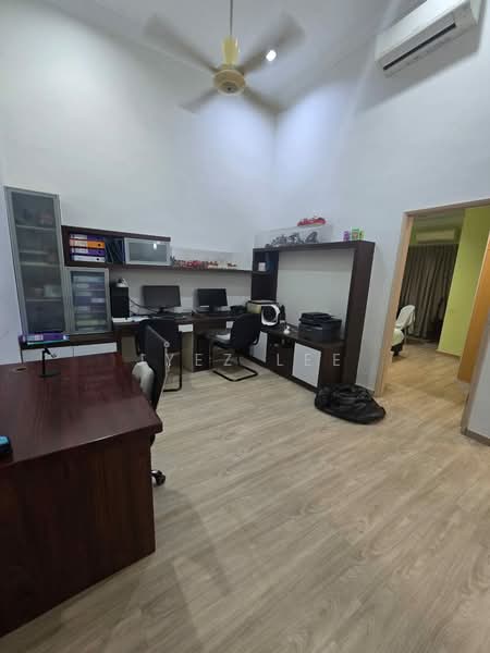 2-storey Terraced House for Rent in Permas Jaya (Johor) - Jyez Lee - Study - PropertyGuru.com.my