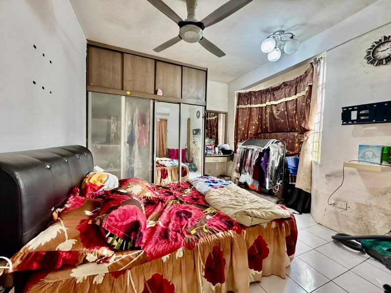 Apartment for Sale at Pangsapuri Mawar Sari - Amzar Faiz - Bedroom - PropertyGuru.com.my