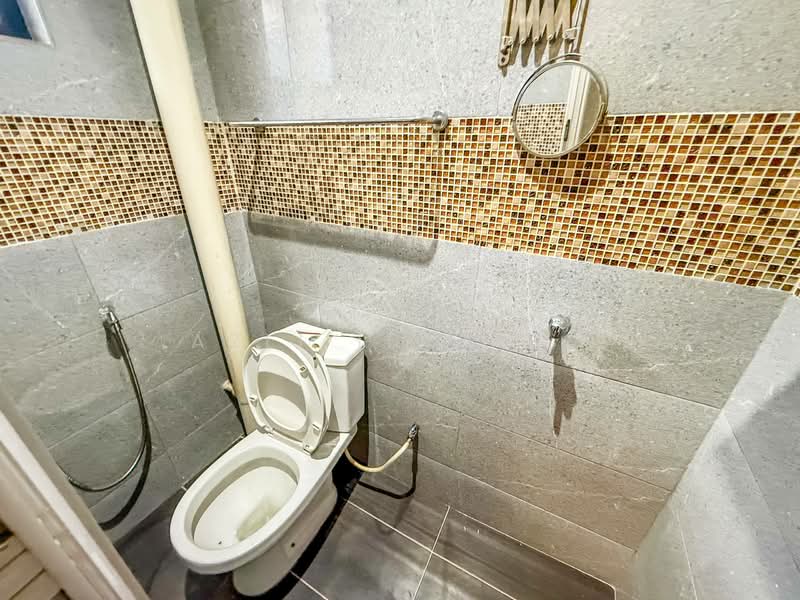 Pangsapuri untuk Dijual di Apartment Okid - Azli Ibrahim - Bathroom - PropertyGuru.com.my