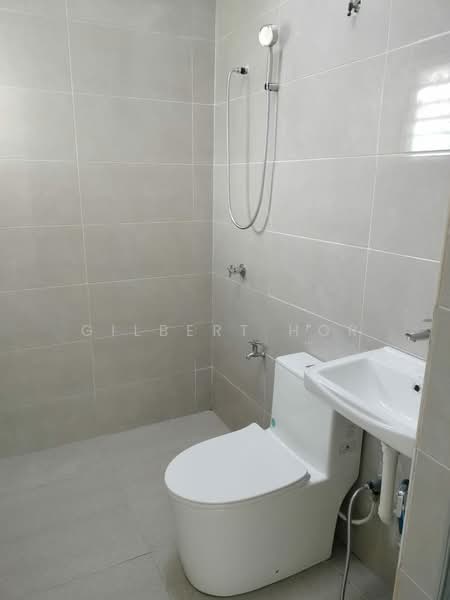 Apartment for Sale at Block 42 Taman Teratai Mewah - Gilbert Hor - Bathroom - PropertyGuru.com.my
