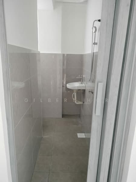 Apartment for Sale at Block 42 Taman Teratai Mewah - Gilbert Hor - Bathroom - PropertyGuru.com.my