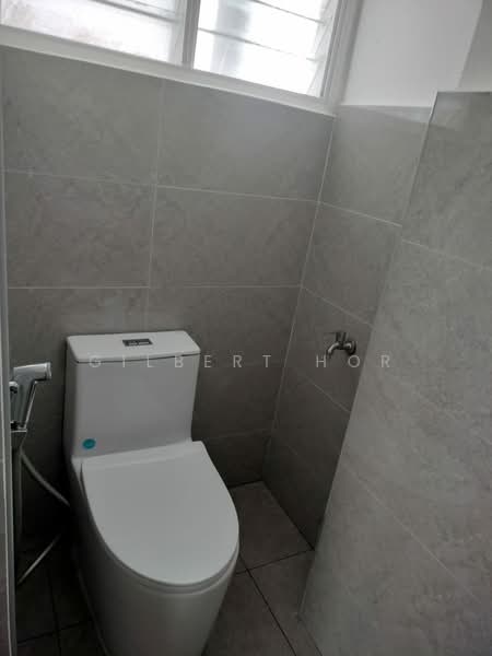 Apartment for Sale at Block 42 Taman Teratai Mewah - Gilbert Hor - Bathroom - PropertyGuru.com.my