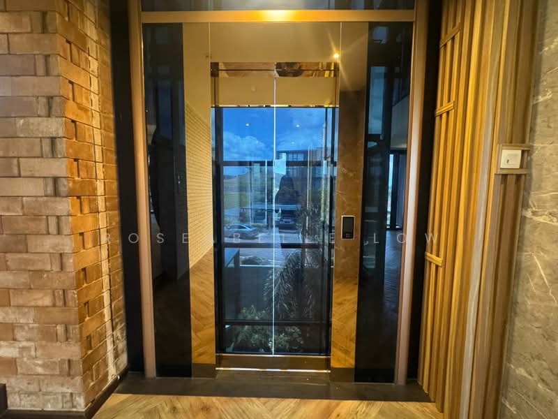 Bungalow House for Sale in Johor Bahru (Johor) - Roseabelle Low - Entrance - PropertyGuru.com.my