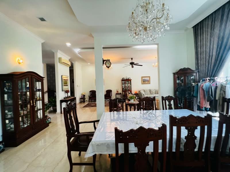 Bungalow for Sale in Cyberjaya (Selangor) - Mahzah Mohd Rapiee - Dining Room - PropertyGuru.com.my