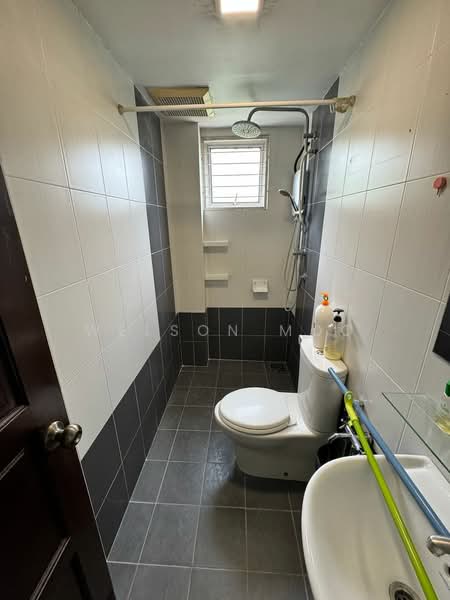 2.5-storey Terraced House for Sale in Taman Indah Gemilang 1 (Batu Caves) - Welson Moo - Bathroom - PropertyGuru.com.my