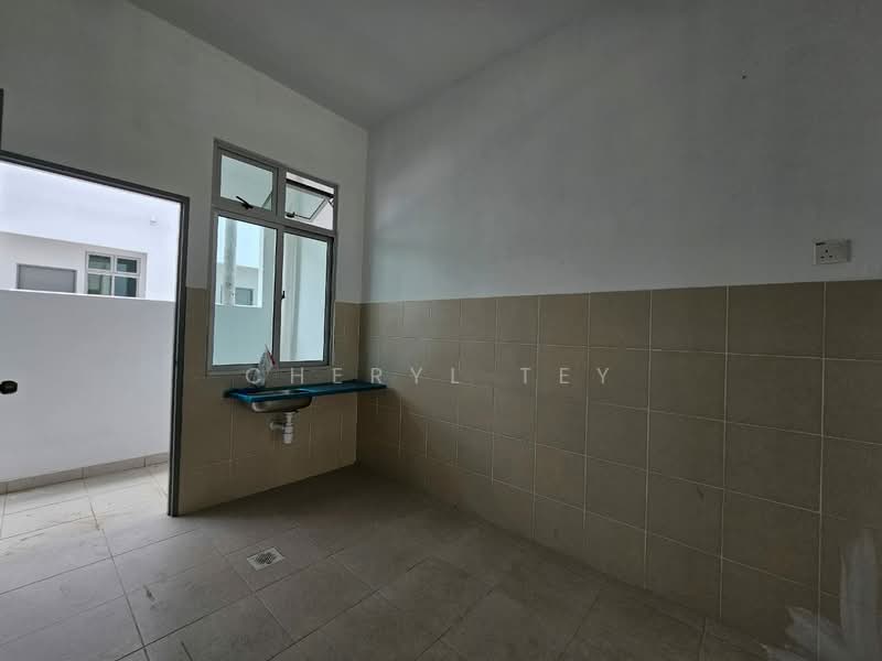 Rumah Teres 2 Tingkat untuk Dijual di Kangkar Pulai (Skudai) - Cheryl Tey - Kitchen - PropertyGuru.com.my