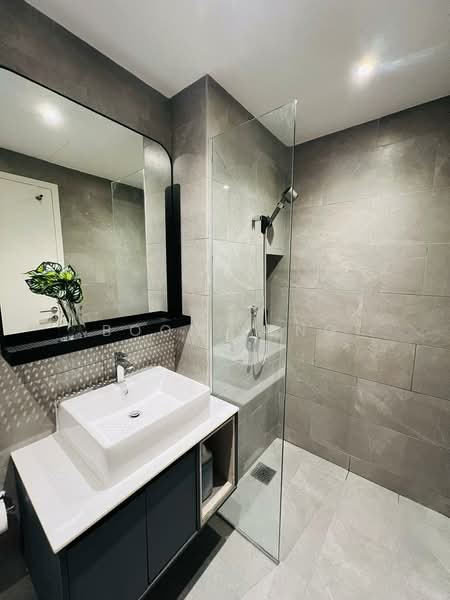 Servis Apartment untuk Dijual di D'Ivo - Boon Peng - Bathroom - PropertyGuru.com.my