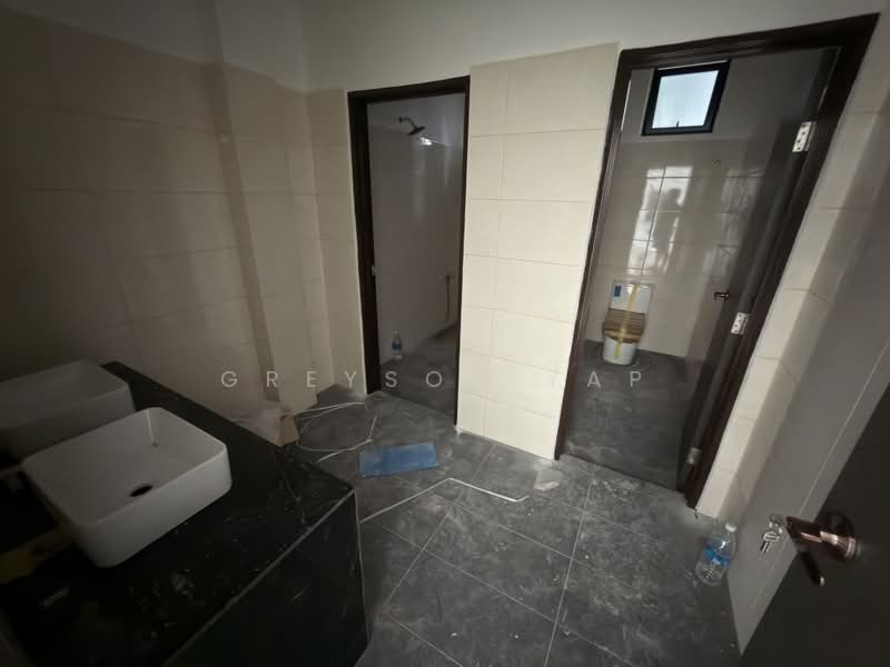 Factory for Rent in Rawang (Selangor) - Greyson Yap - Bathroom - PropertyGuru.com.my