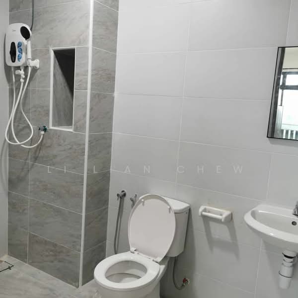 Service Residence for Rent at KSL Residence @ Daya - Li Lian Chew - Bathroom - PropertyGuru.com.my