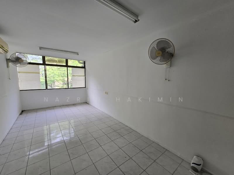 Shop / Office for Sale in Bukit Idaman (Selayang) - Nazrin Hakimin - Interior - PropertyGuru.com.my