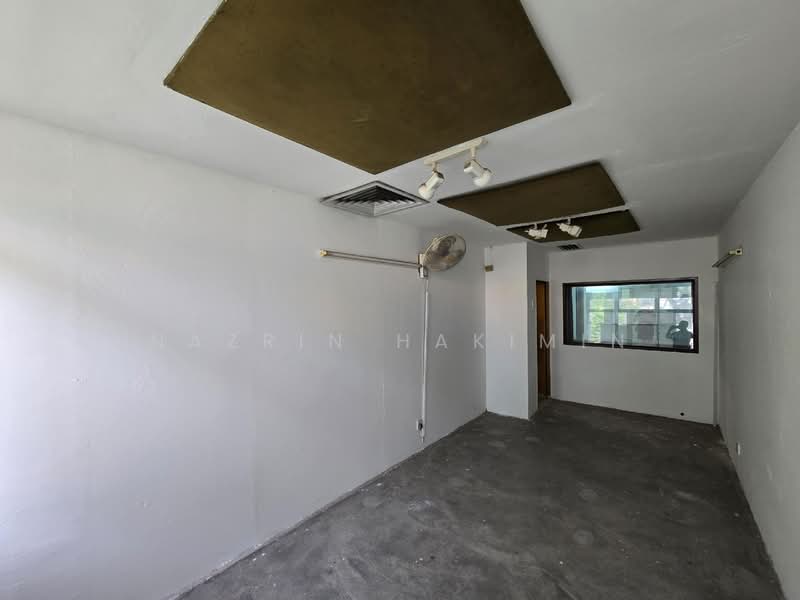 Shop / Office for Sale in Bukit Idaman (Selayang) - Nazrin Hakimin - Interior - PropertyGuru.com.my