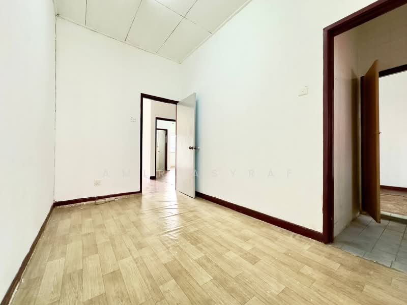 For Sale - Seksyen 7