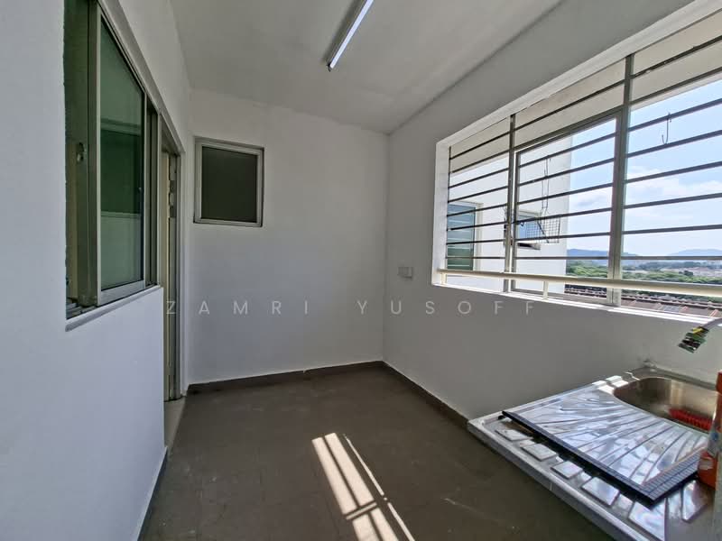 Condominium for Sale at Tiara ParkHomes - Zamri Yusoff - Balcony - PropertyGuru.com.my