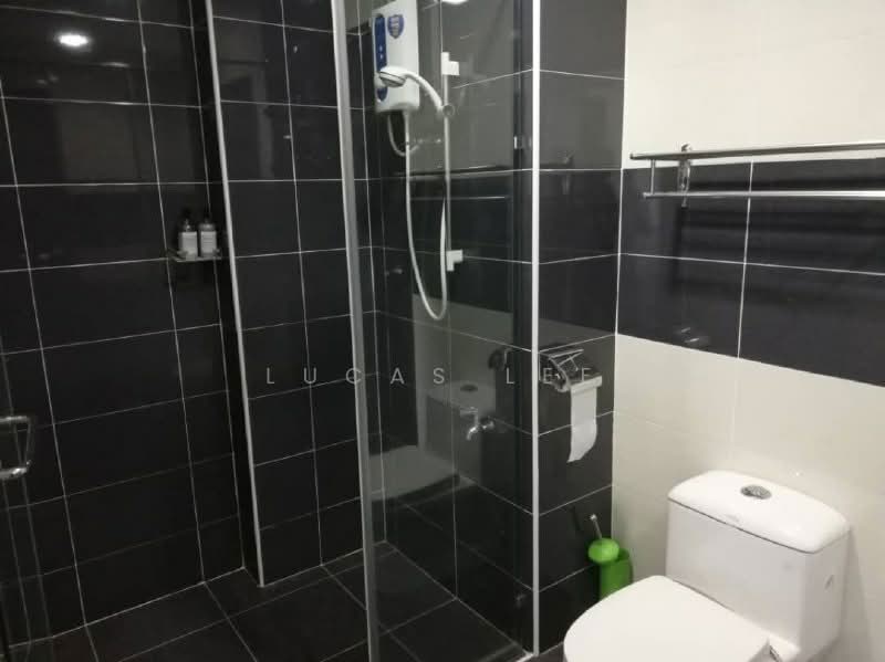 Servis Apartment untuk Disewa di D'Inspire Residence (Inspira Bestari) - Lucas Lee - Bathroom - PropertyGuru.com.my