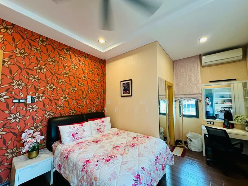 Bungalow for Sale in Cyberjaya (Selangor) - Mahzah Mohd Rapiee - Bedroom - PropertyGuru.com.my