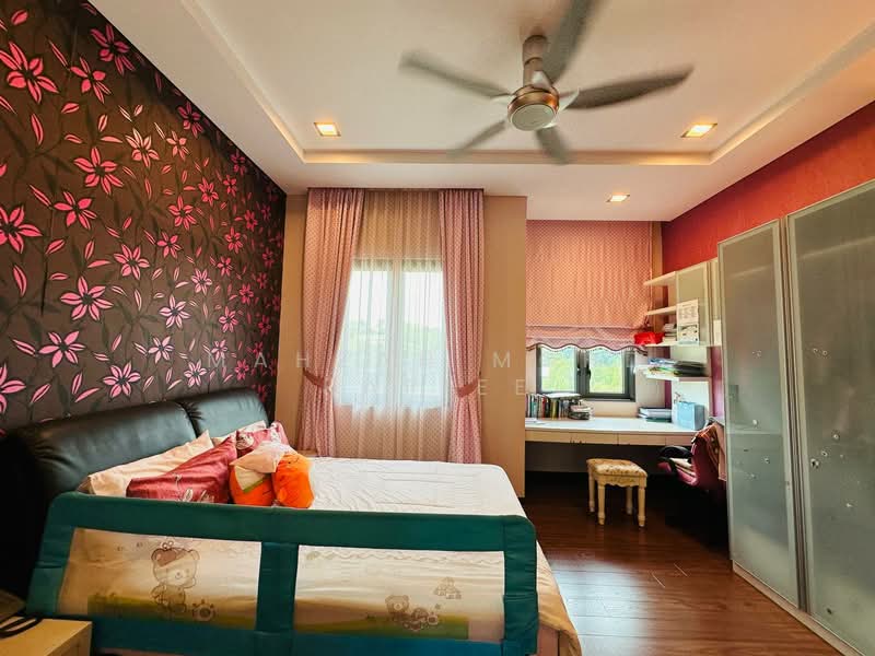 Bungalow for Sale in Cyberjaya (Selangor) - Mahzah Mohd Rapiee - Bedroom - PropertyGuru.com.my