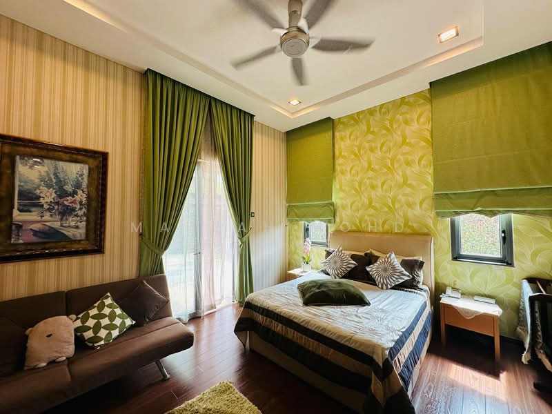 Bungalow for Sale in Cyberjaya (Selangor) - Mahzah Mohd Rapiee - Bedroom - PropertyGuru.com.my
