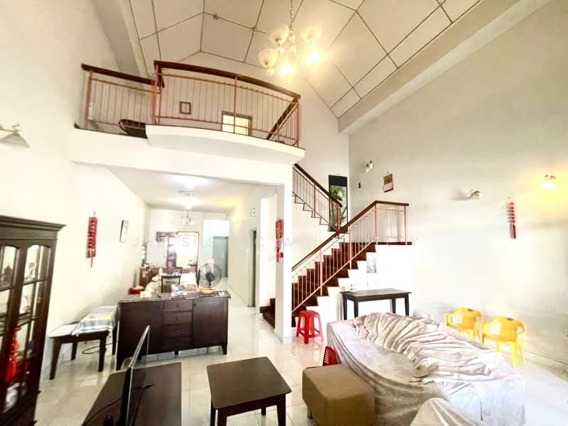 1.5-storey Terraced House for Sale in Taman Pelangi Indah (Ulu Tiram) - Jessica Boey - Living Room - PropertyGuru.com.my