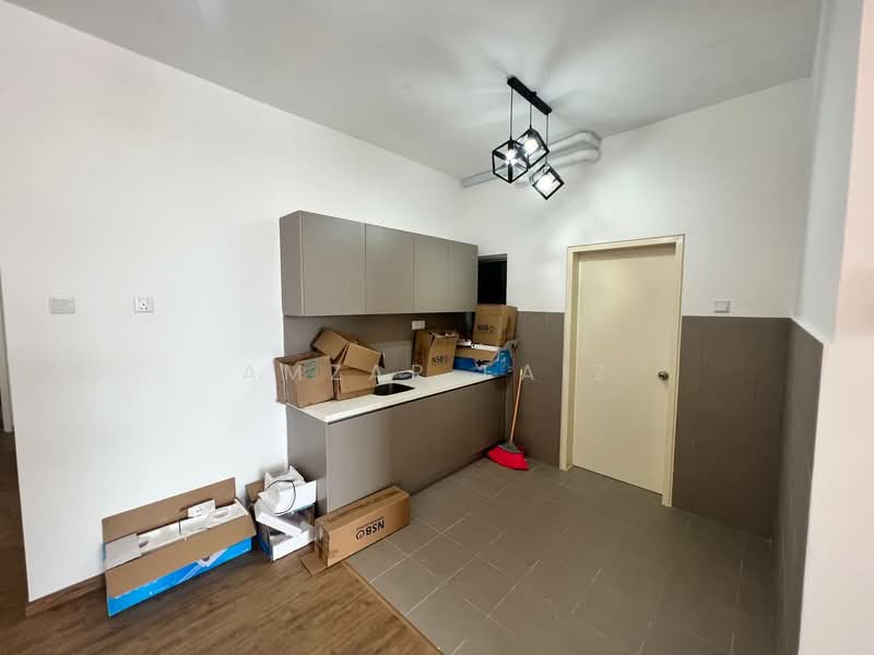 Condominium for Sale at Lakefront Homes - Amzar Faiz - Kitchen - PropertyGuru.com.my