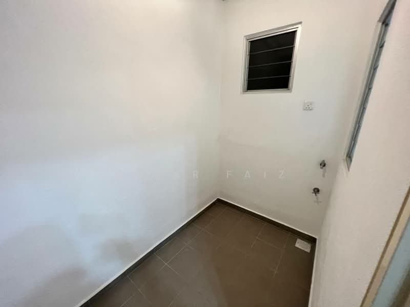 Condominium for Sale at Lakefront Homes - Amzar Faiz - Interior - PropertyGuru.com.my