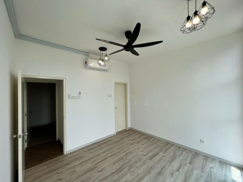 Condominium for Sale at Lakefront Homes - Amzar Faiz - Interior - PropertyGuru.com.my
