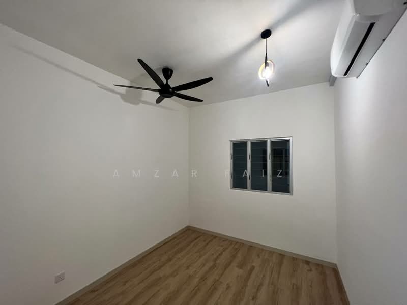 Condominium for Sale at Lakefront Homes - Amzar Faiz - Interior - PropertyGuru.com.my