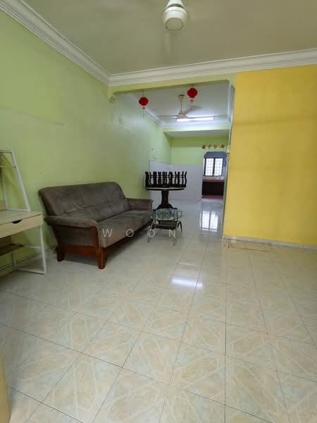 Rumah Teres 2 Tingkat untuk Dijual di Batu Berendam (Melaka) - Woon . - Living Room - PropertyGuru.com.my