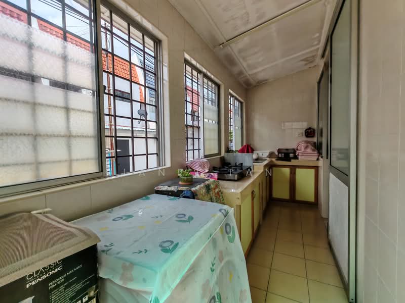 2-storey Terraced House for Sale in SS18 (Subang Jaya) - Janet Tan - Wet Kitchen - PropertyGuru.com.my