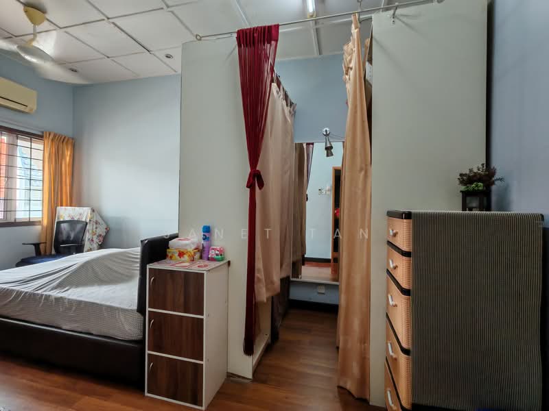 2-storey Terraced House for Sale in SS18 (Subang Jaya) - Janet Tan - Bedroom - PropertyGuru.com.my