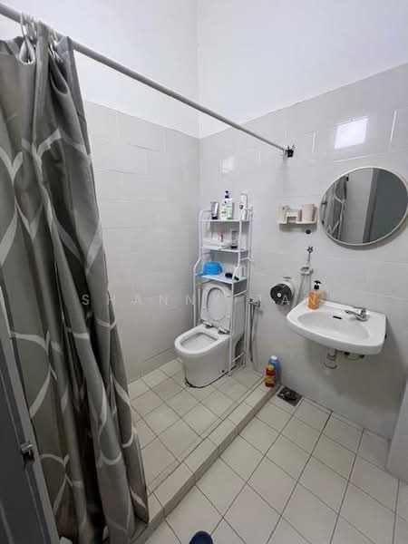 Rumah Teres untuk Dijual di Bandar Sungai Long (Selangor) - Shanny Tan - Bathroom - PropertyGuru.com.my