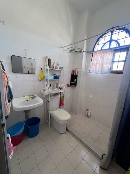 Rumah Teres untuk Dijual di Bandar Sungai Long (Selangor) - Shanny Tan - Bathroom - PropertyGuru.com.my