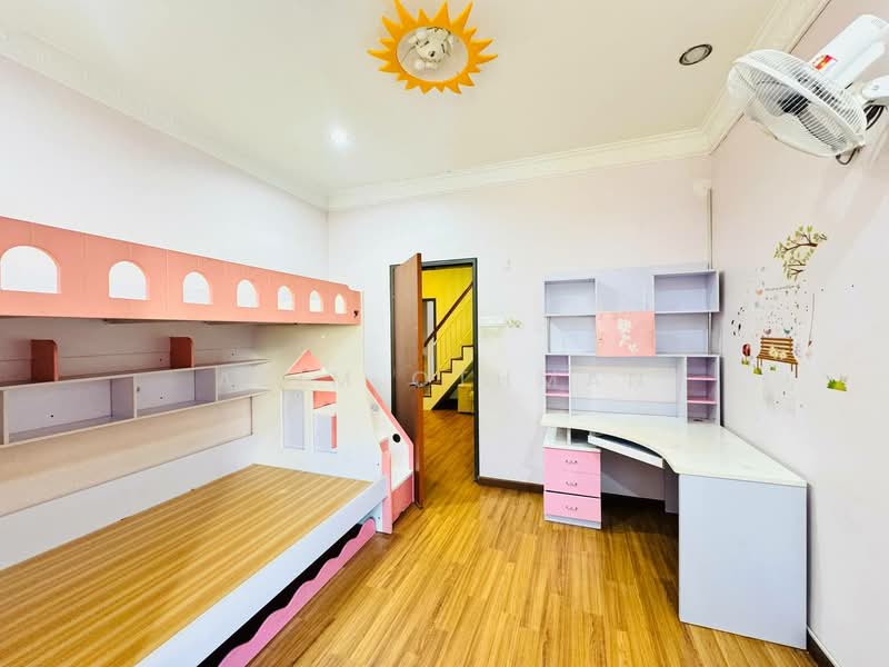 2-storey Terraced House for Sale in Cahaya Spk (Shah Alam) - Azim Othman - Bedroom - PropertyGuru.com.my