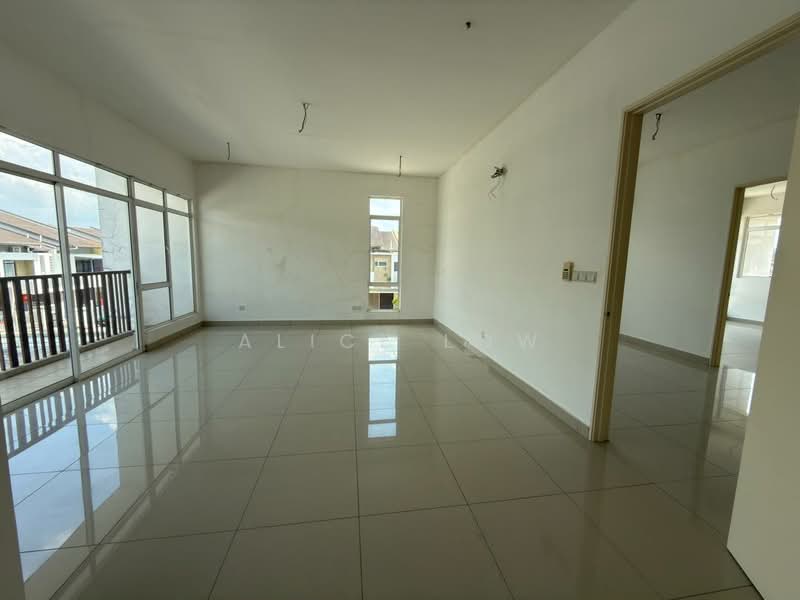 Semi-Detached House for Sale in Rawang (Selangor) - Alice Low - Living Room - PropertyGuru.com.my