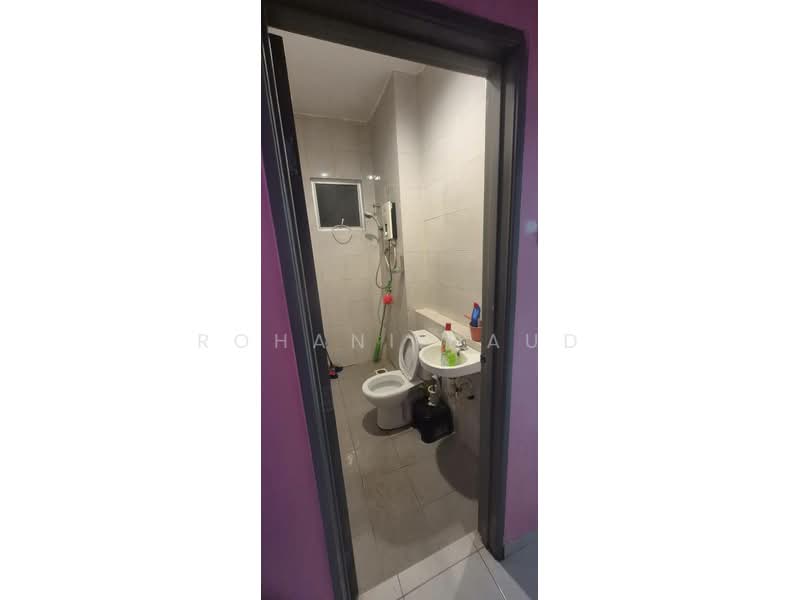 Apartment for Rent at Pangsapuri Setia Impian @ Kajang - Rohani Daud - Bathroom - PropertyGuru.com.my