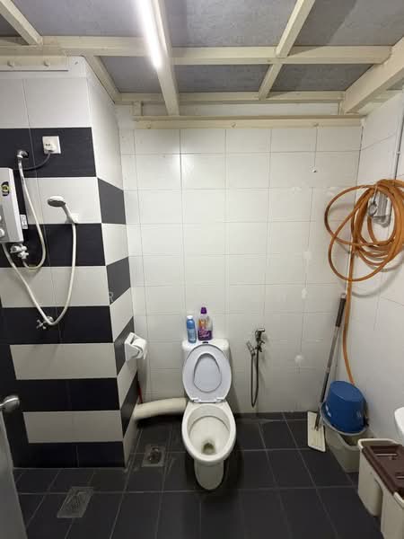 Office for Sale in Taman Bukit Jambul (Bukit Jambul) - Rick Goh - Bathroom - PropertyGuru.com.my