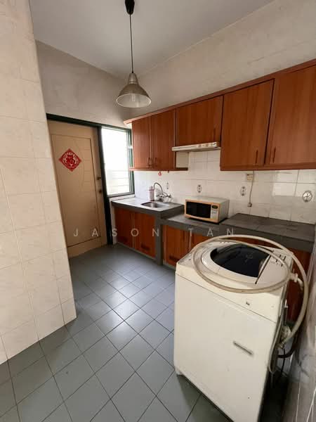 2-storey Terraced House for Sale in TAMAN PUCHONG UTAMA (Puchong) - Jason Tan - Kitchen - PropertyGuru.com.my