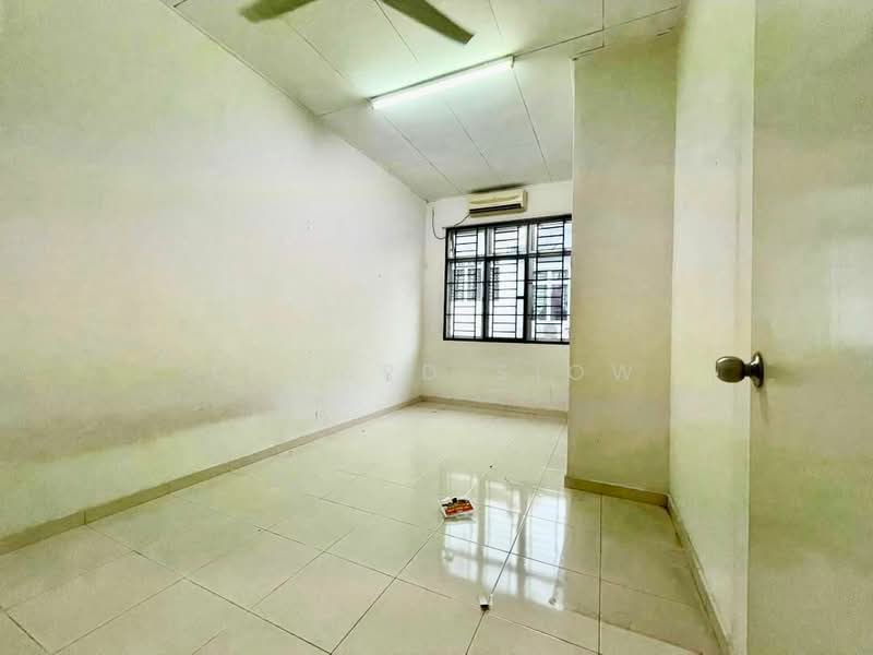 2-storey Terraced House for Sale in Ehsan Jaya (Johor Bahru) - Edward Siow - Interior - PropertyGuru.com.my