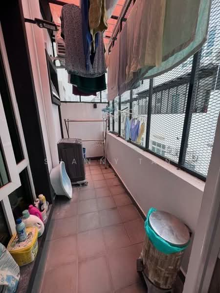 Rumah Teres 3 Tingkat untuk Dijual di Bandar Sungai Long (Selangor) - Shanny Tan - Balcony - PropertyGuru.com.my